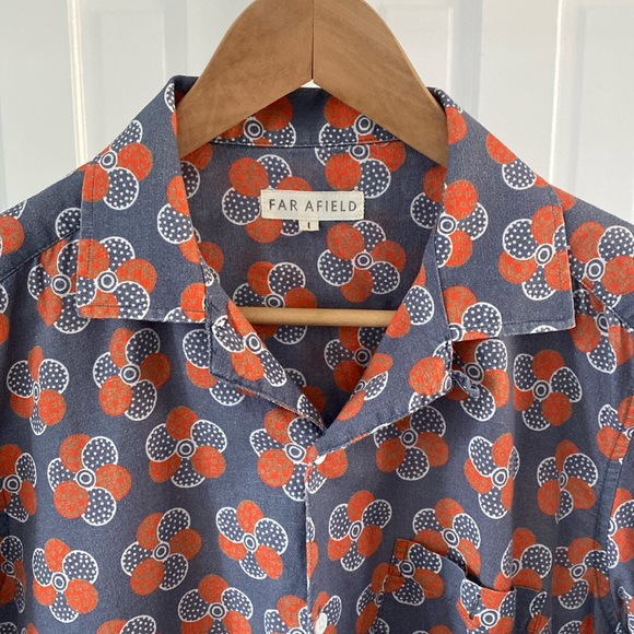 Far Afield Other - Far Afield / Camp Collar Resort Shirt / Gray & Orange Floral / Small